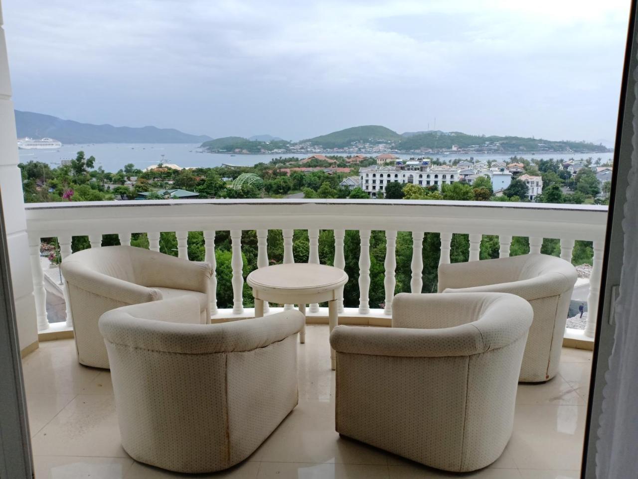 Nha Trang Star Villa Hotel Exteriör bild