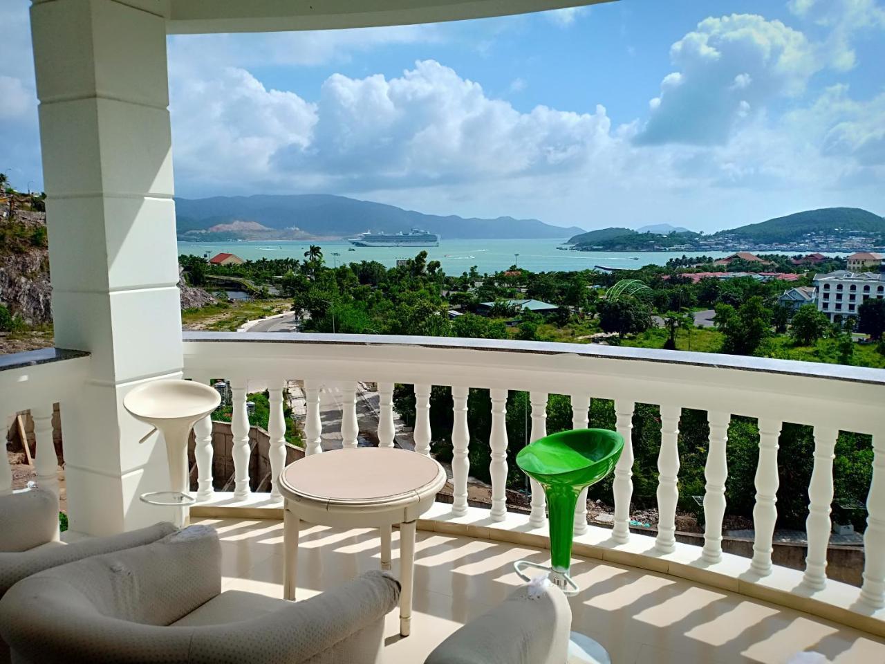 Nha Trang Star Villa Hotel Exteriör bild